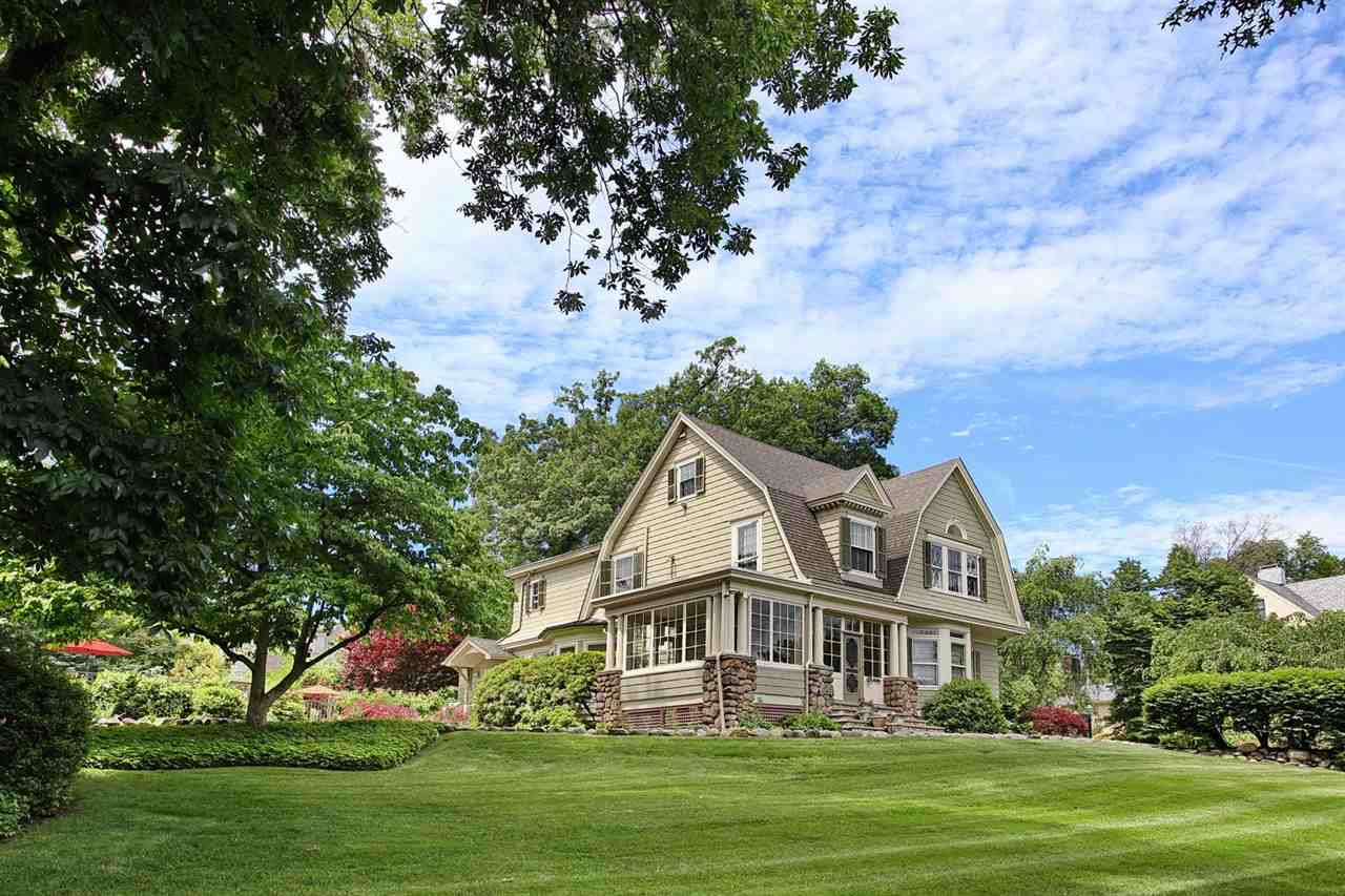 22 South Hillside Place Ridgewood, NJ 07450 - Photo 1 of 1 Gallery Image 1