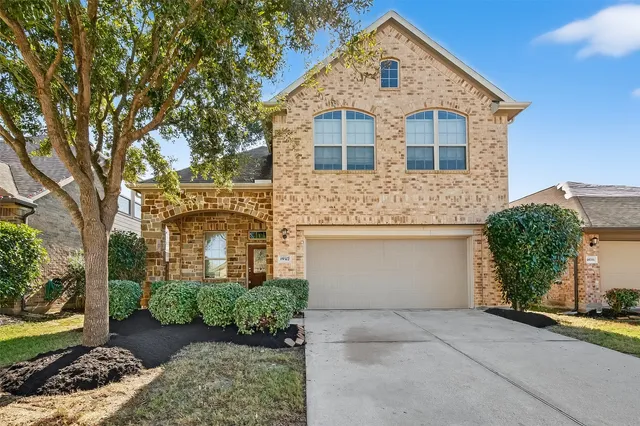 $375,000 | 19327 North Cottonwood Green Lane, Cypress, TX 77433