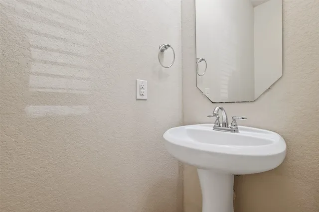 $375,000 | 19327 North Cottonwood Green Lane, Cypress, TX 77433