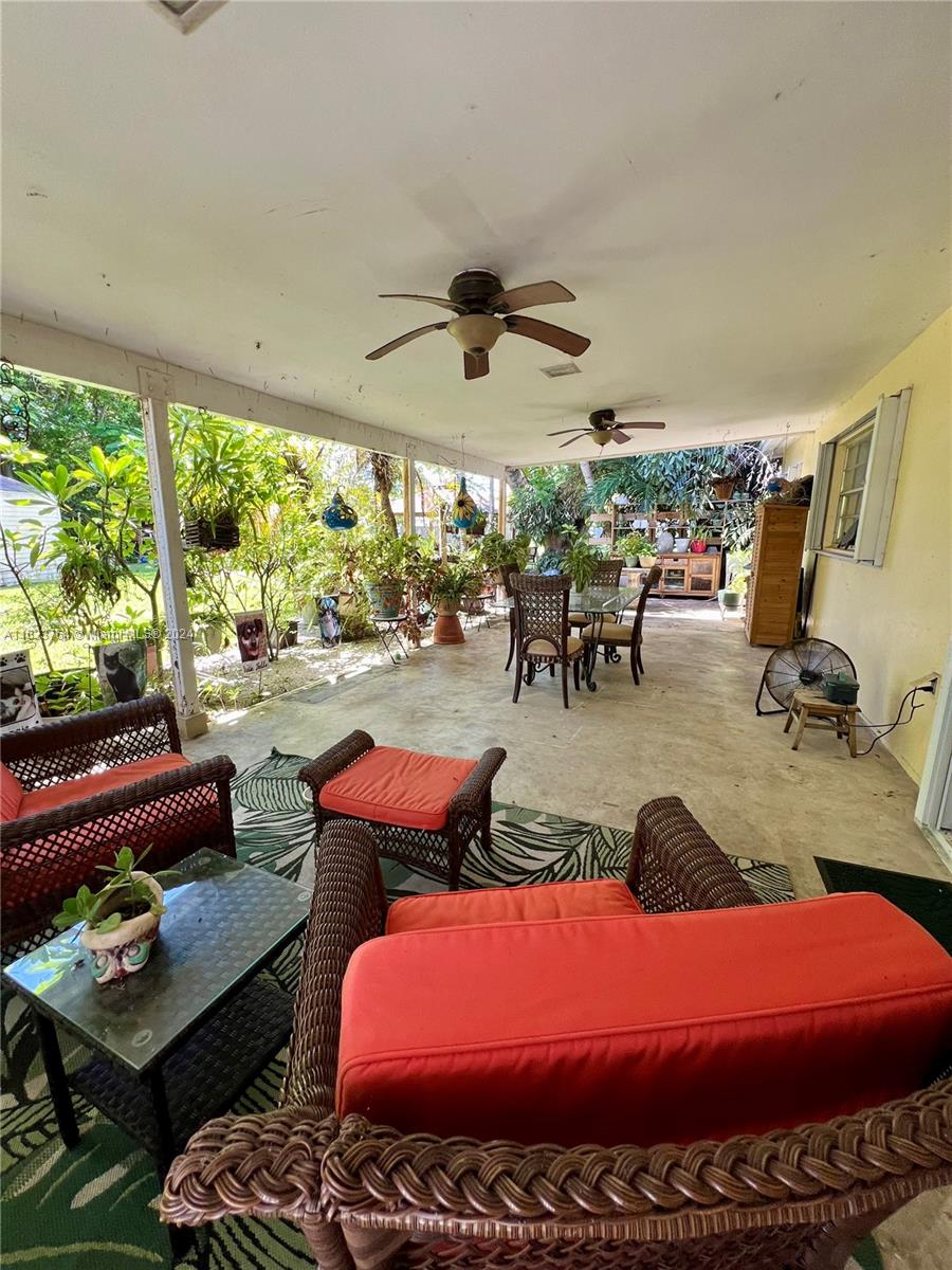 10210 Dolphin Road Cutler Bay, FL 33157 - Photo 15 of 38 Gallery Image 15