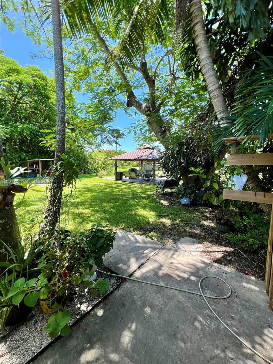 10210 Dolphin Road Cutler Bay, FL 33157 - Photo 18 of 38 Gallery Image 18