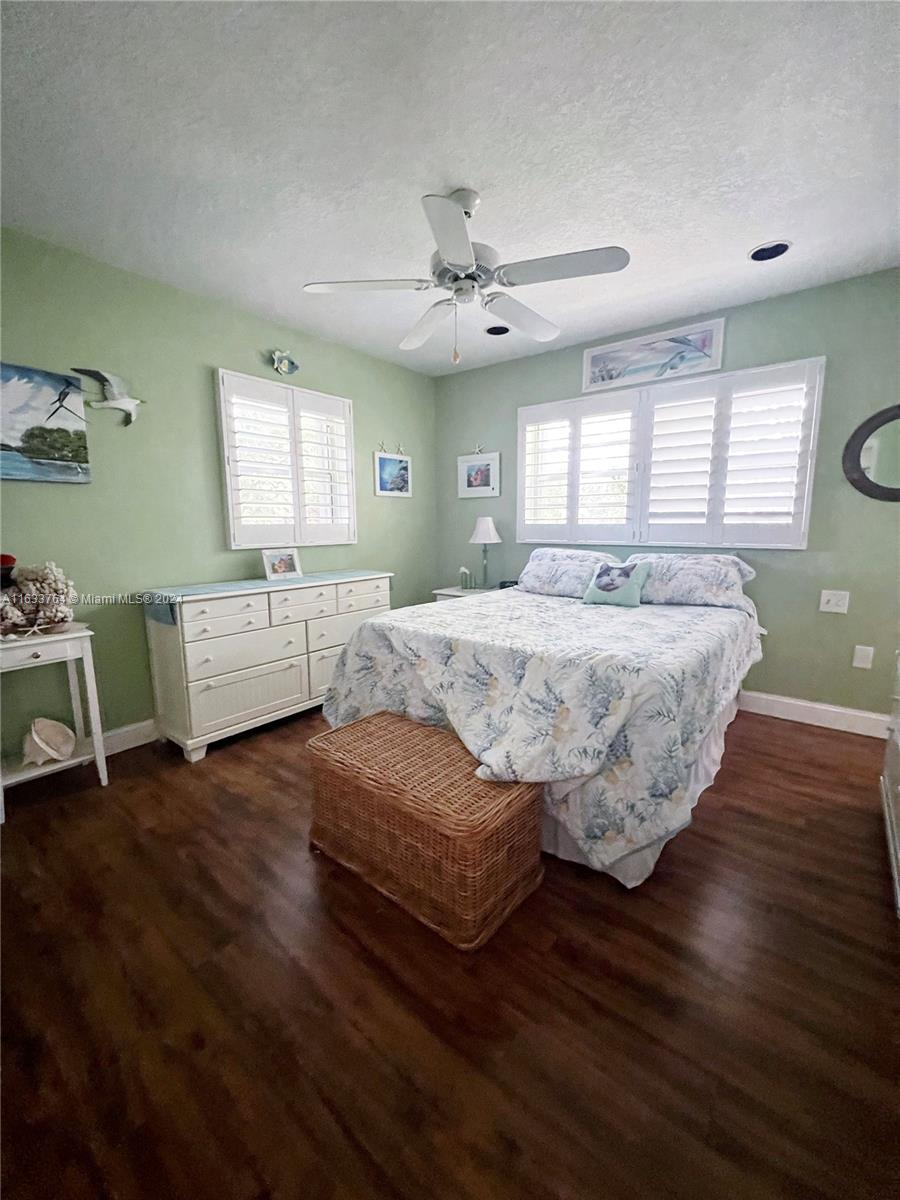 10210 Dolphin Road Cutler Bay, FL 33157 - Photo 19 of 38 Gallery Image 19