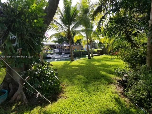 10210 Dolphin Road Cutler Bay, FL 33157 - Photo 32 of 38 Gallery Image 32