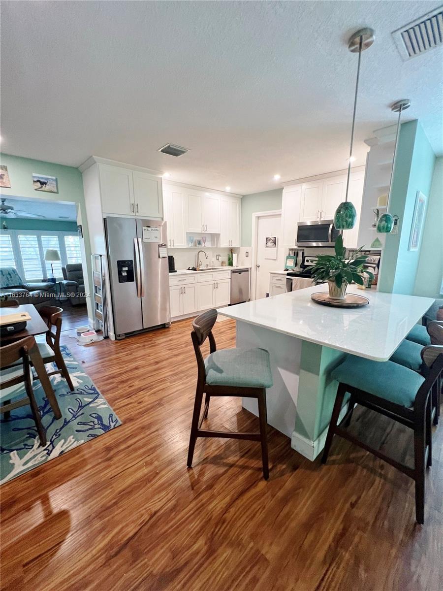 10210 Dolphin Road Cutler Bay, FL 33157 - Photo 8 of 38 Gallery Image 8