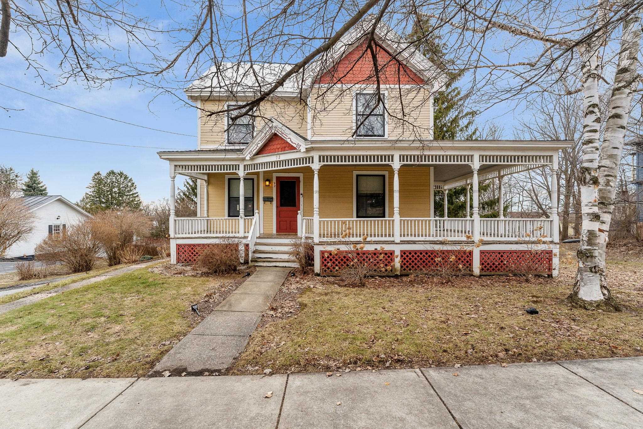 92 High Street St. Albans, VT 05478 - Photo 2 of 53