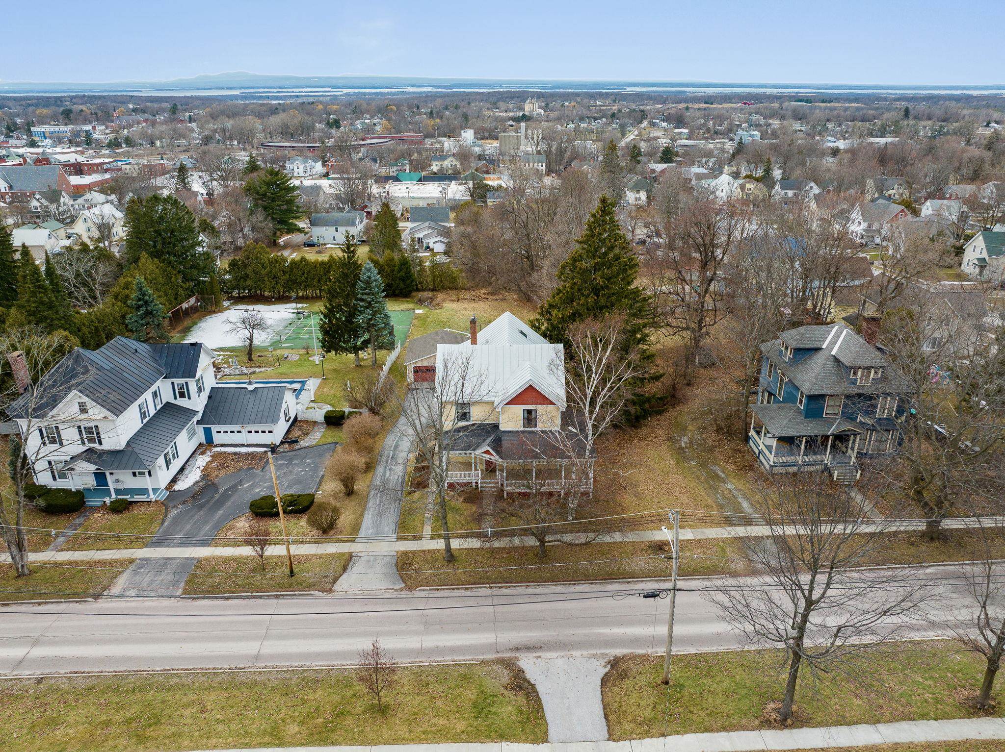 92 High Street St. Albans, VT 05478 - Photo 42 of 53