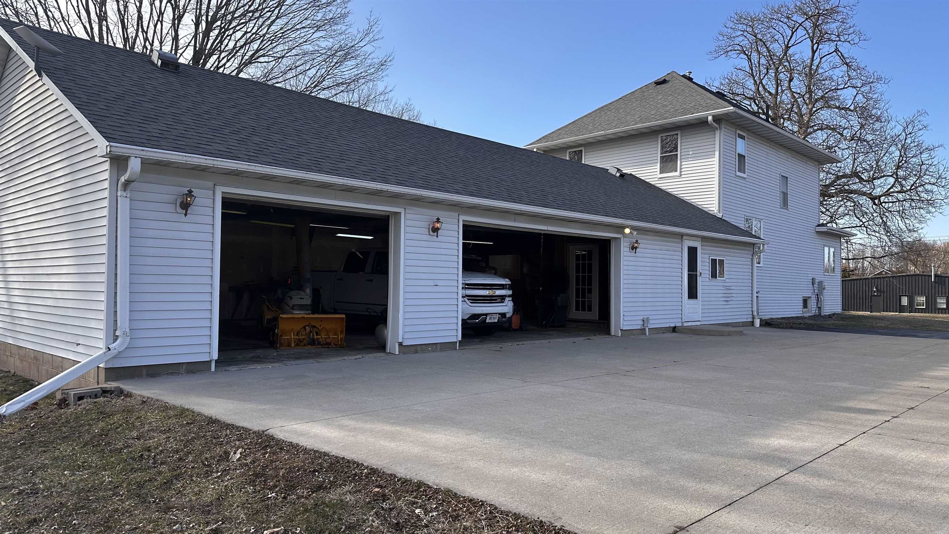 314 Summit Street Pulaski, WI 54162 - Photo 12 of 37