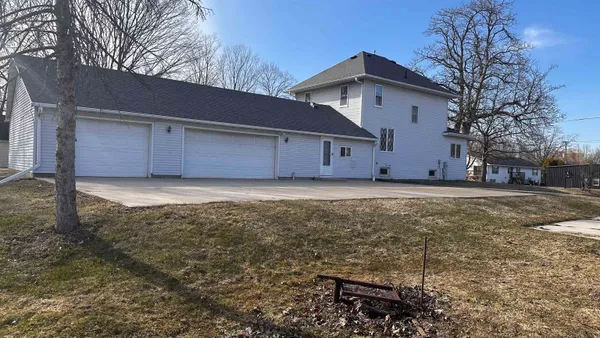 $249,900 | 314 Summit Street, Pulaski, WI 54162