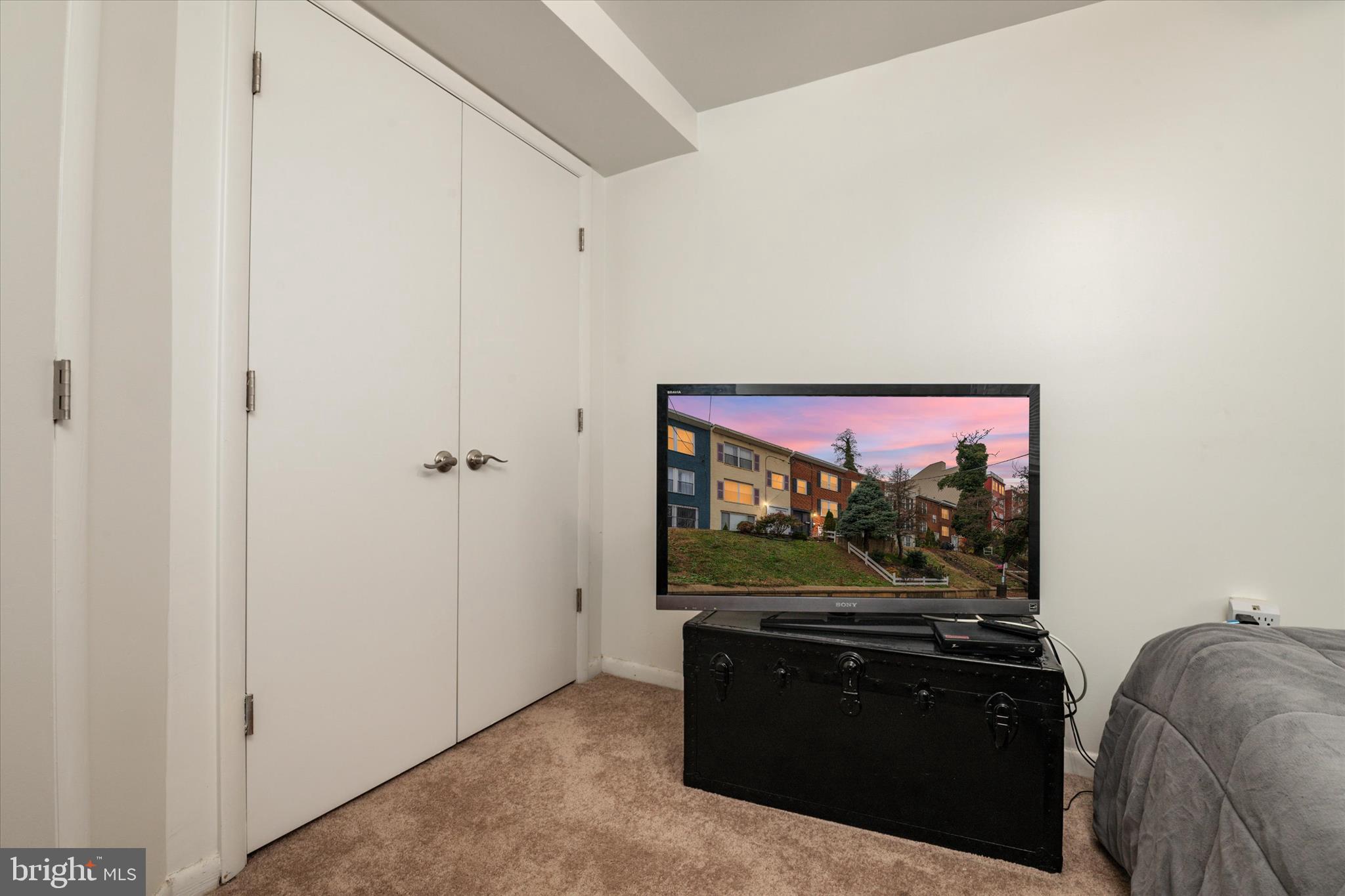 1353 Morris Road Southeast Washington, DC 20020 - Photo 22 of 32 a room with furniture and flat screen tv