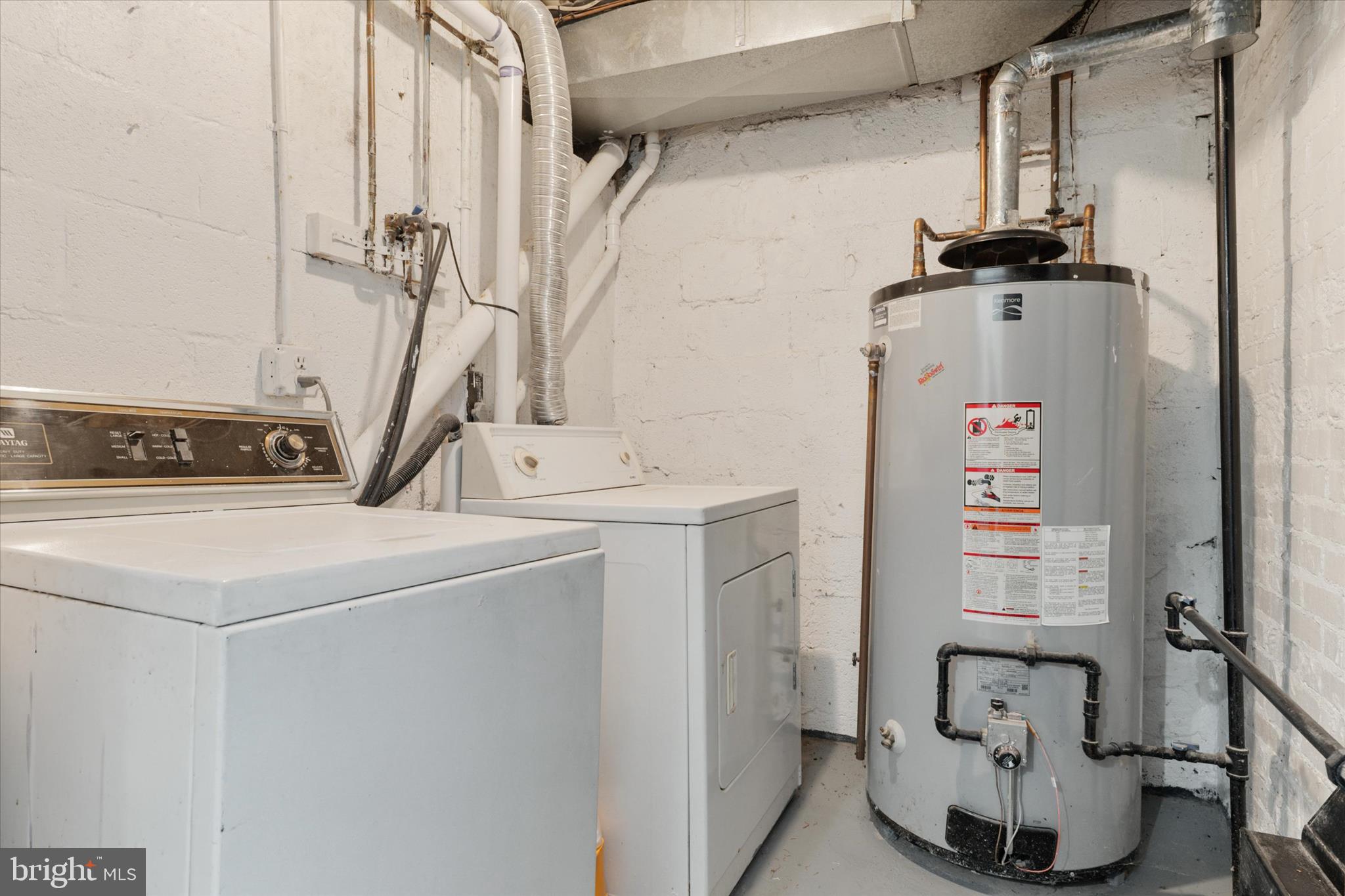 1353 Morris Road Southeast Washington, DC 20020 - Photo 26 of 32 a utility room with dryer and washer
