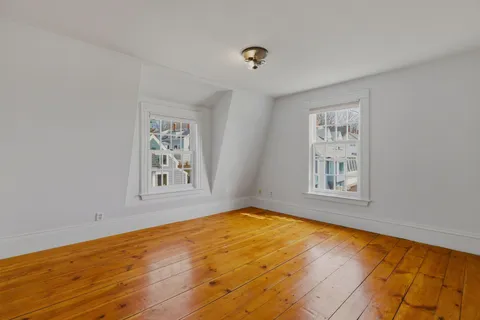 $859,000 | 17 Commercial Street, Kittery, ME 03904