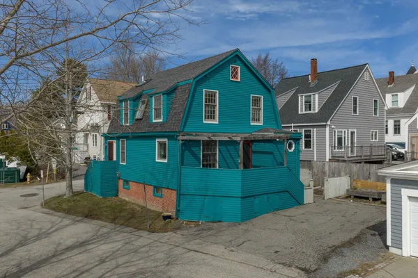 $859,000 | 17 Commercial Street, Kittery, ME 03904
