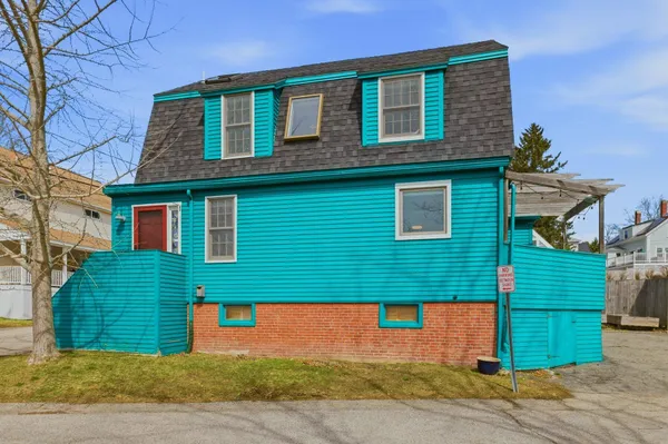 $859,000 | 17 Commercial Street, Kittery, ME 03904