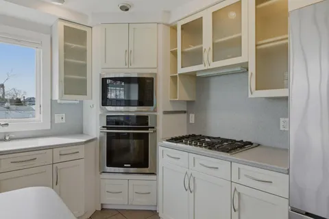 $859,000 | 17 Commercial Street, Kittery, ME 03904