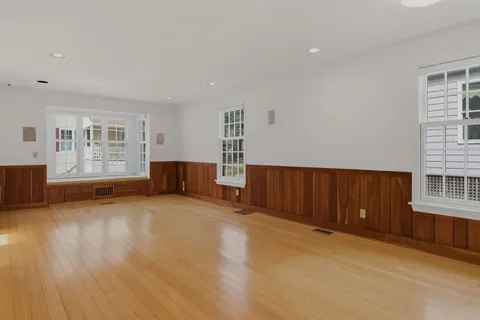 $859,000 | 17 Commercial Street, Kittery, ME 03904