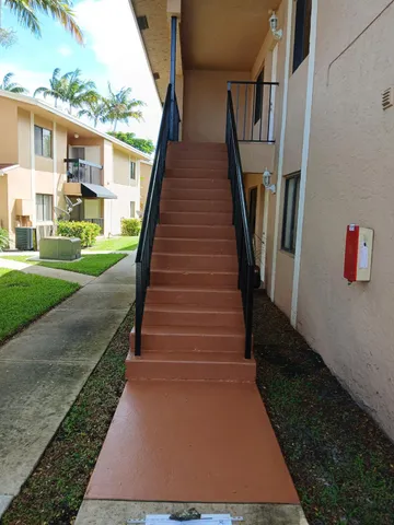 $2,390 | 6031 10th Avenue North, Unit 217, Greenacres, FL 33463