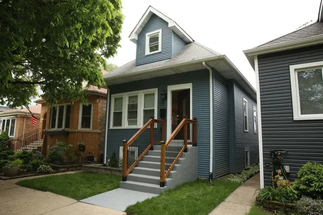 $629,900 | 6243 West Byron Street, Chicago, IL 60634