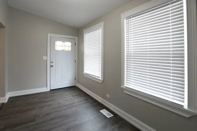 $629,900 | 6243 West Byron Street, Chicago, IL 60634