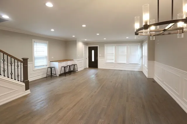 $629,900 | 6243 West Byron Street, Chicago, IL 60634