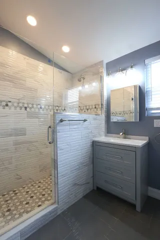 $629,900 | 6243 West Byron Street, Chicago, IL 60634