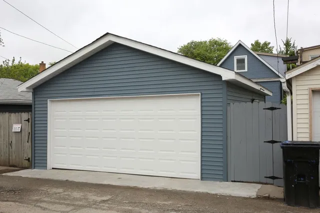 $629,900 | 6243 West Byron Street, Chicago, IL 60634