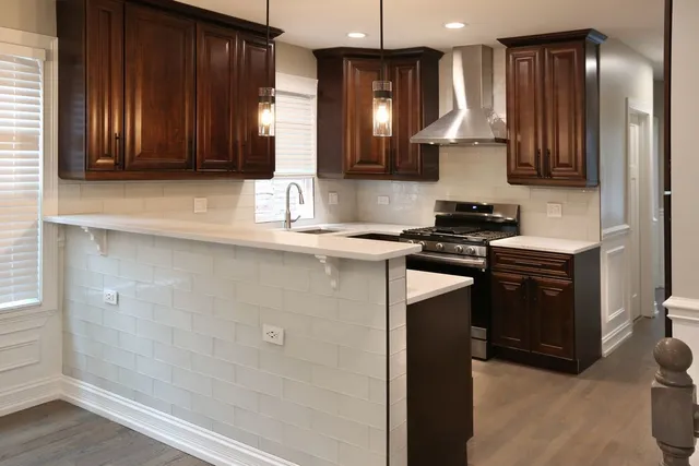 $629,900 | 6243 West Byron Street, Chicago, IL 60634