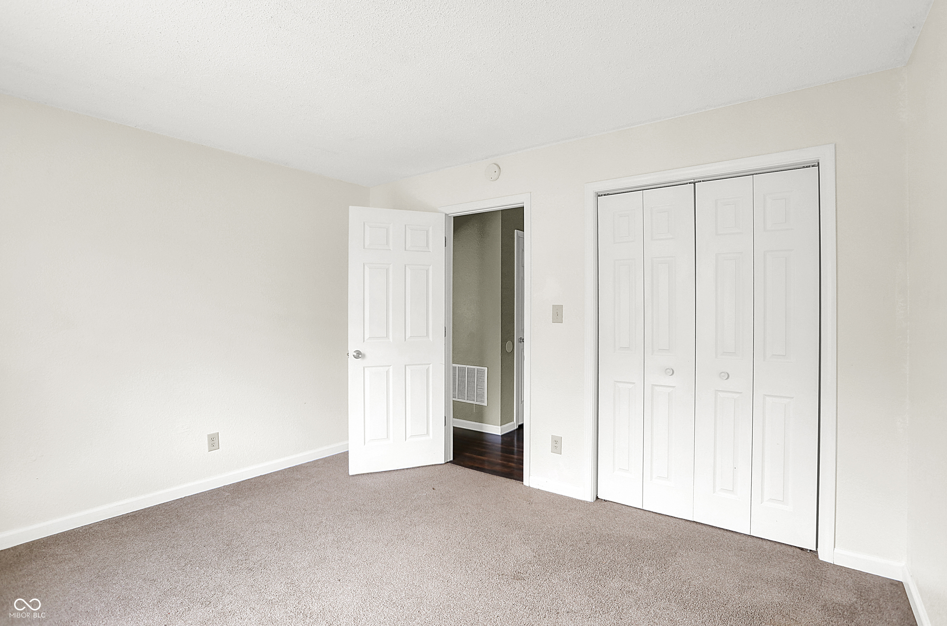 5327 Milhouse Road Indianapolis, IN 46221 - Photo 13 of 15