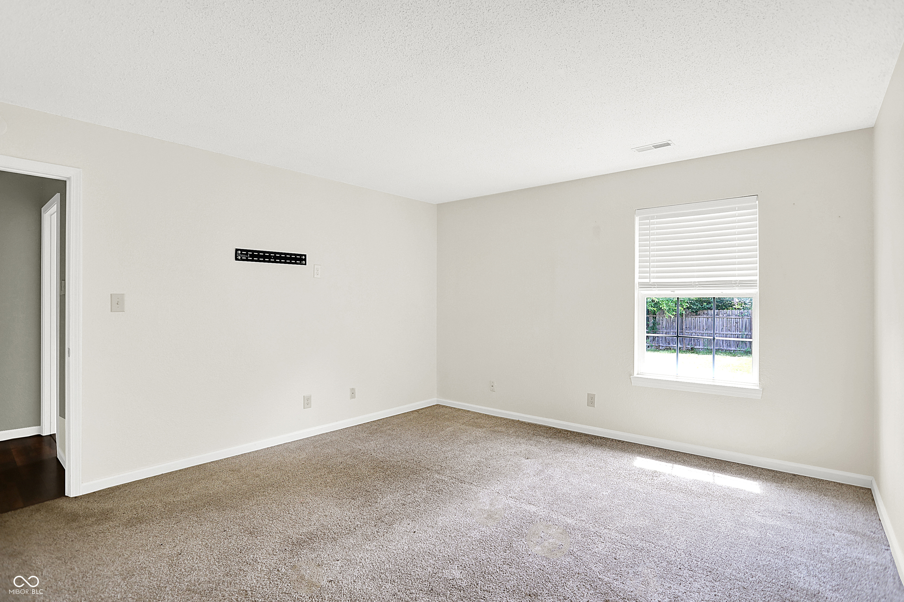 5327 Milhouse Road Indianapolis, IN 46221 - Photo 10 of 15