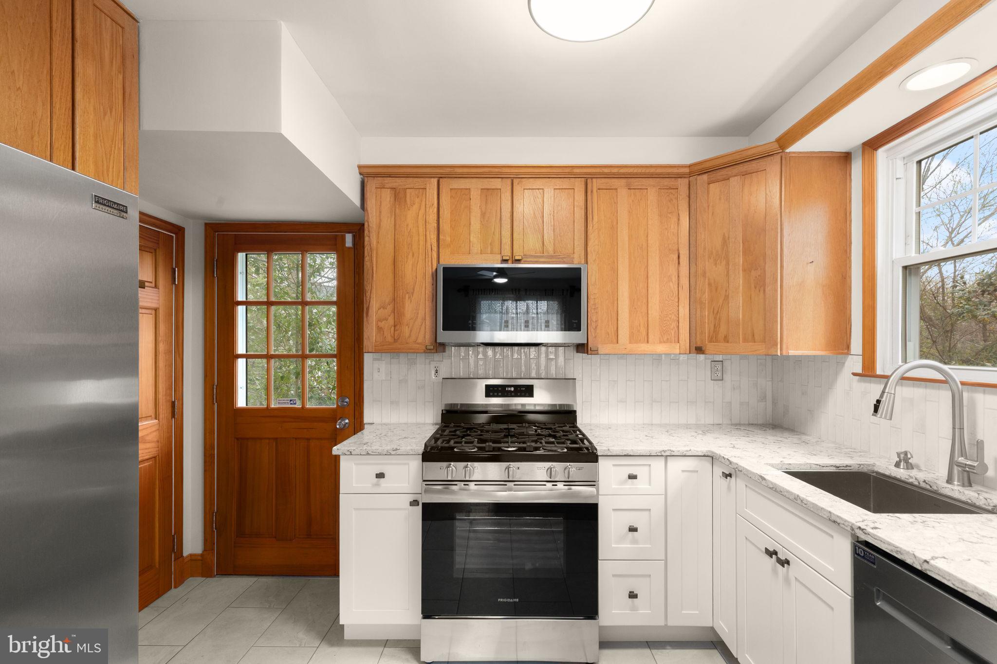 5204 Catalpha Road Baltimore, MD 21214 - Photo 4 of 21 New Kitchen