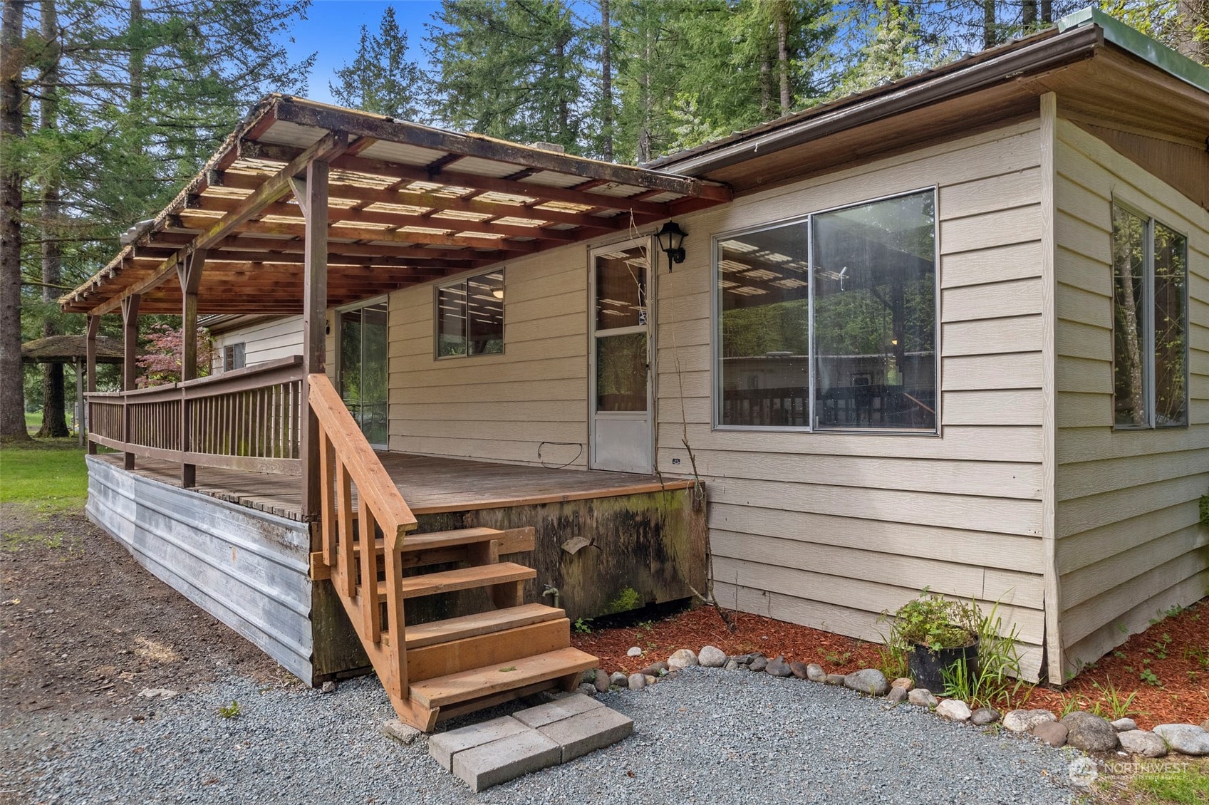 46411 Baker Loop Road Concrete, WA 98237 - Photo 4 of 23 Gallery Image 4