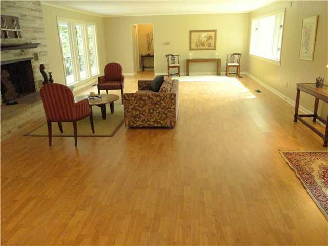 4520 Summit Ridge Road Upper Arlington, OH 43220 - Photo 2 of 16