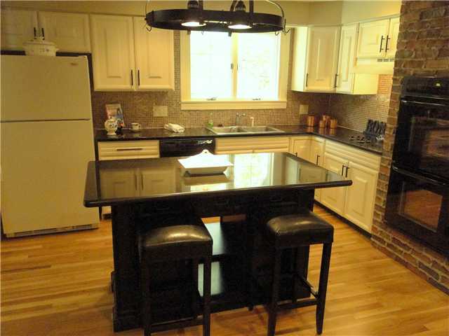 4520 Summit Ridge Road Upper Arlington, OH 43220 - Photo 3 of 16