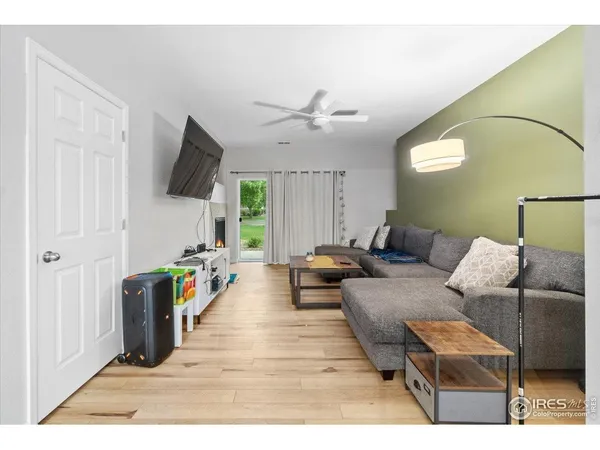 $349,900 | 804 Summer Hawk Drive, Unit 9105, Longmont, CO 80504