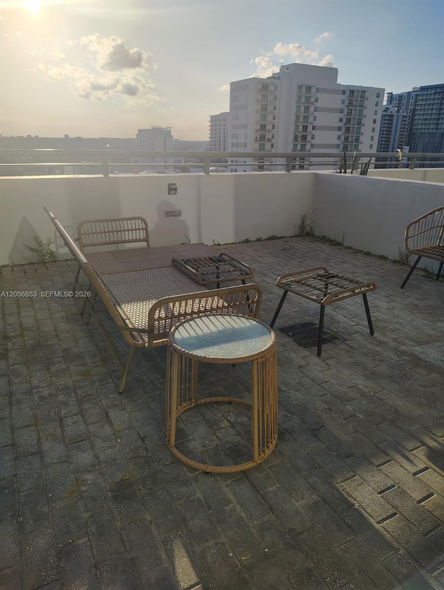 60 Southwest 13th Street, Unit 1117 Miami, FL 33130 - Photo 8 of 9