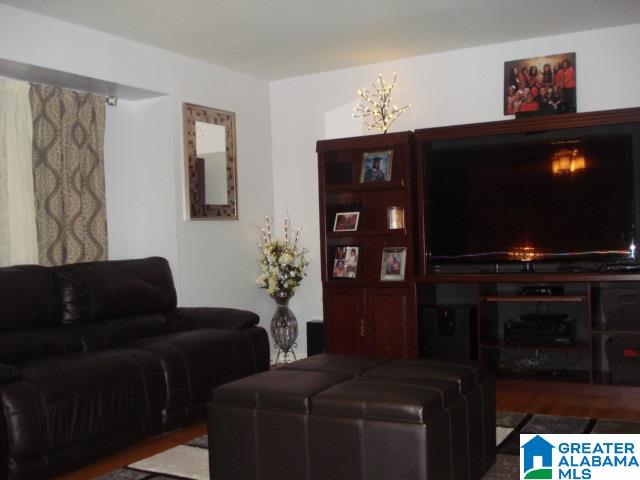 844 Ridgefield Road Birmingham, AL 35215 - Photo 4 of 35