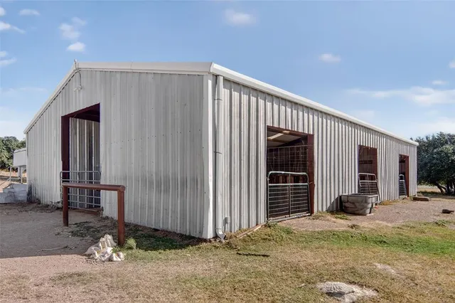 $345,000 | 4723 FM 1800, Breckenridge, TX 76424
