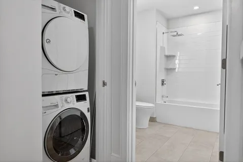 $899,000 | 420 West Broadway, Unit 409, Boston, MA 02127