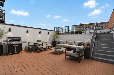 $899,000 | 420 West Broadway, Unit 409, Boston, MA 02127