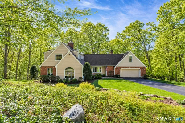 $814,900 | 37 Hidden Brook Drive, Brookfield, CT 06804
