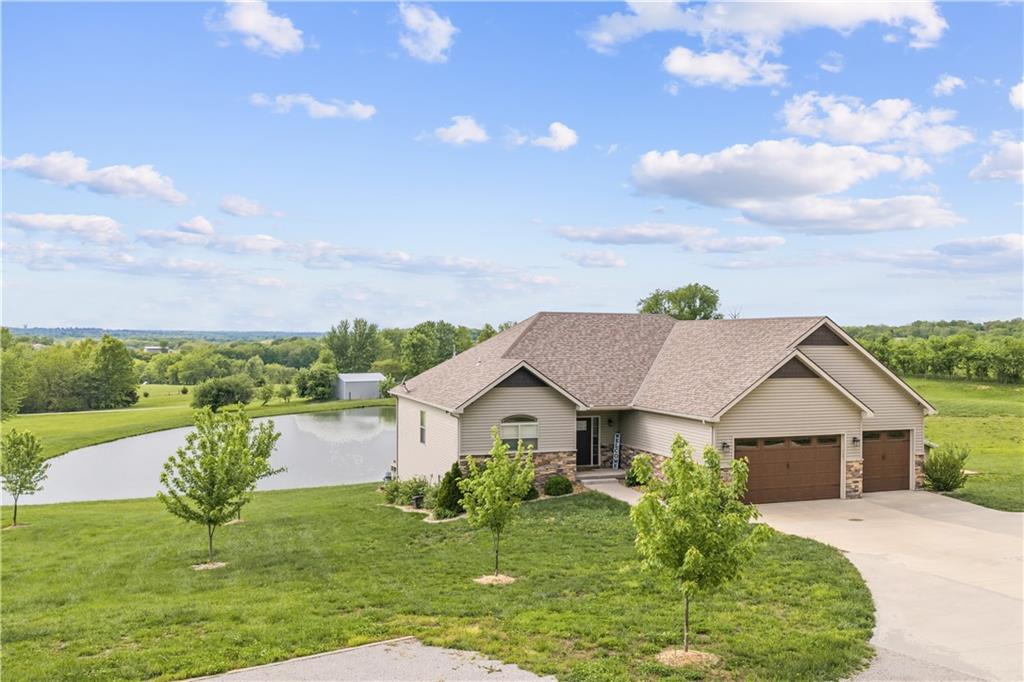 37006 East Church Road Oak Grove, MO 64075 - Photo 2 of 21