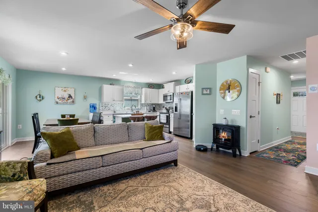 $396,000 | 35049 Mansours Drive, Locust Grove, VA 22508