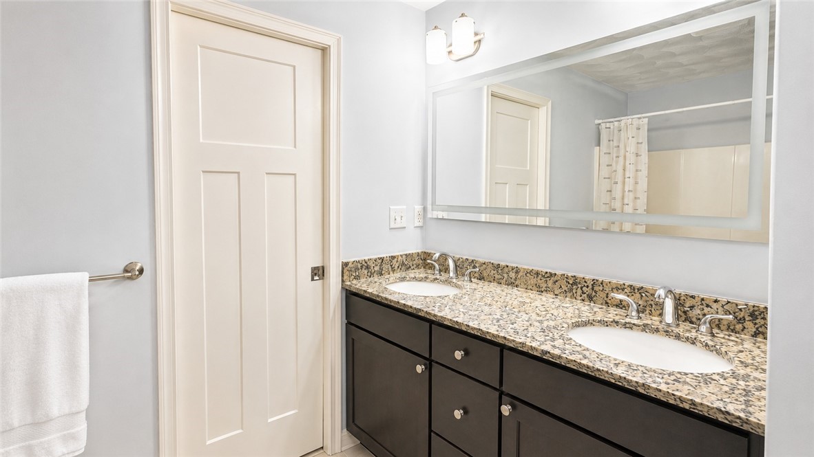301 West Shore Road, Unit 19 Warwick, RI 02889 - Photo 20 of 41