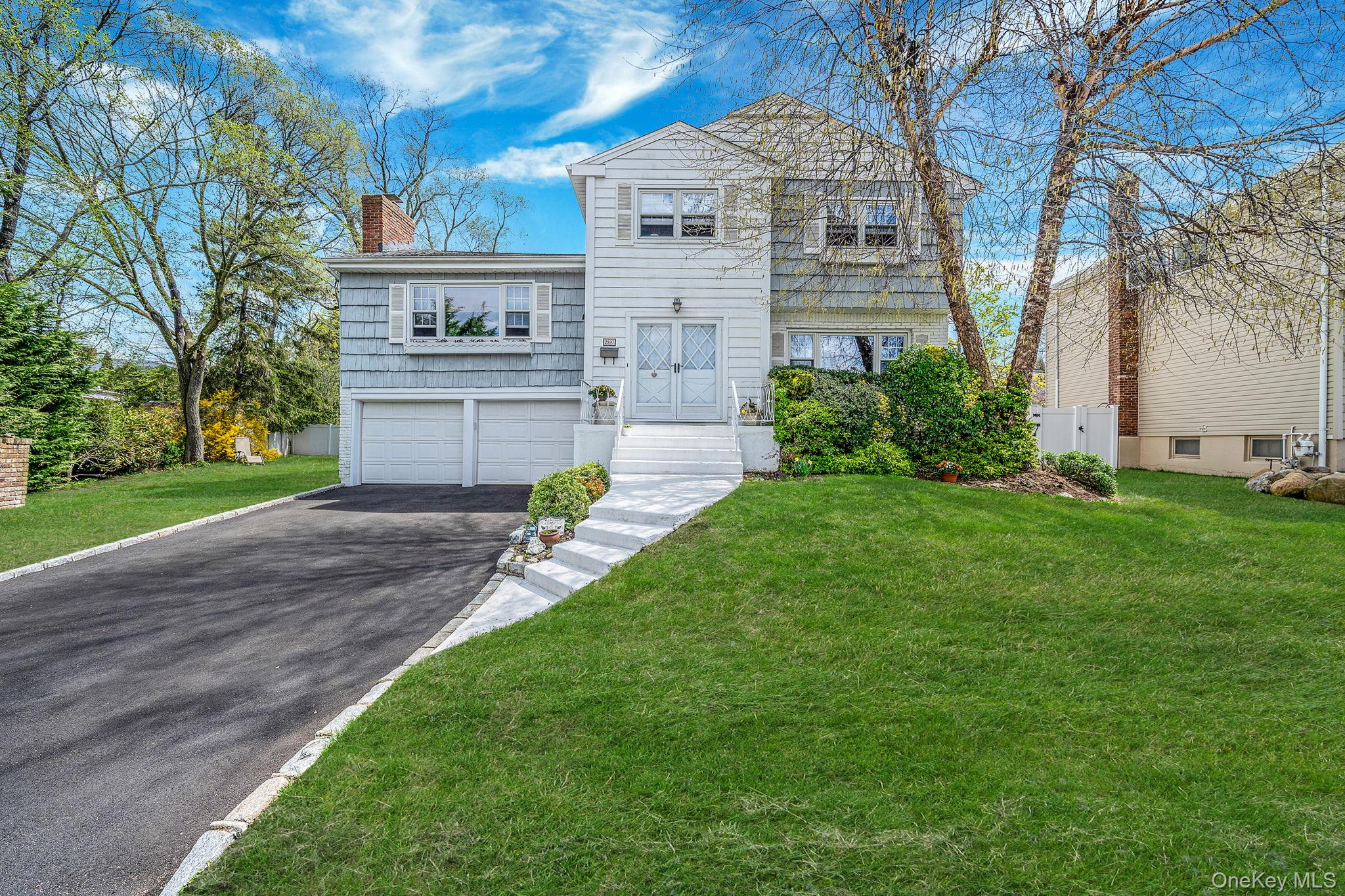 2897 Wynsum Avenue Merrick, NY 11566 - Photo 1 of 31