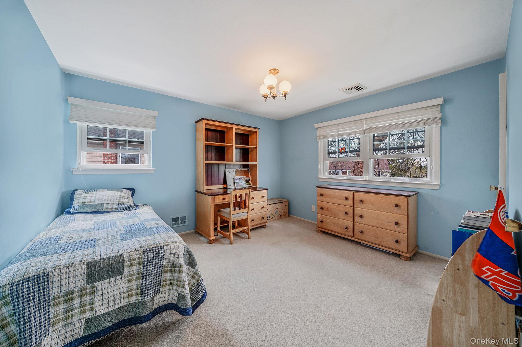 2897 Wynsum Avenue Merrick, NY 11566 - Photo 15 of 31