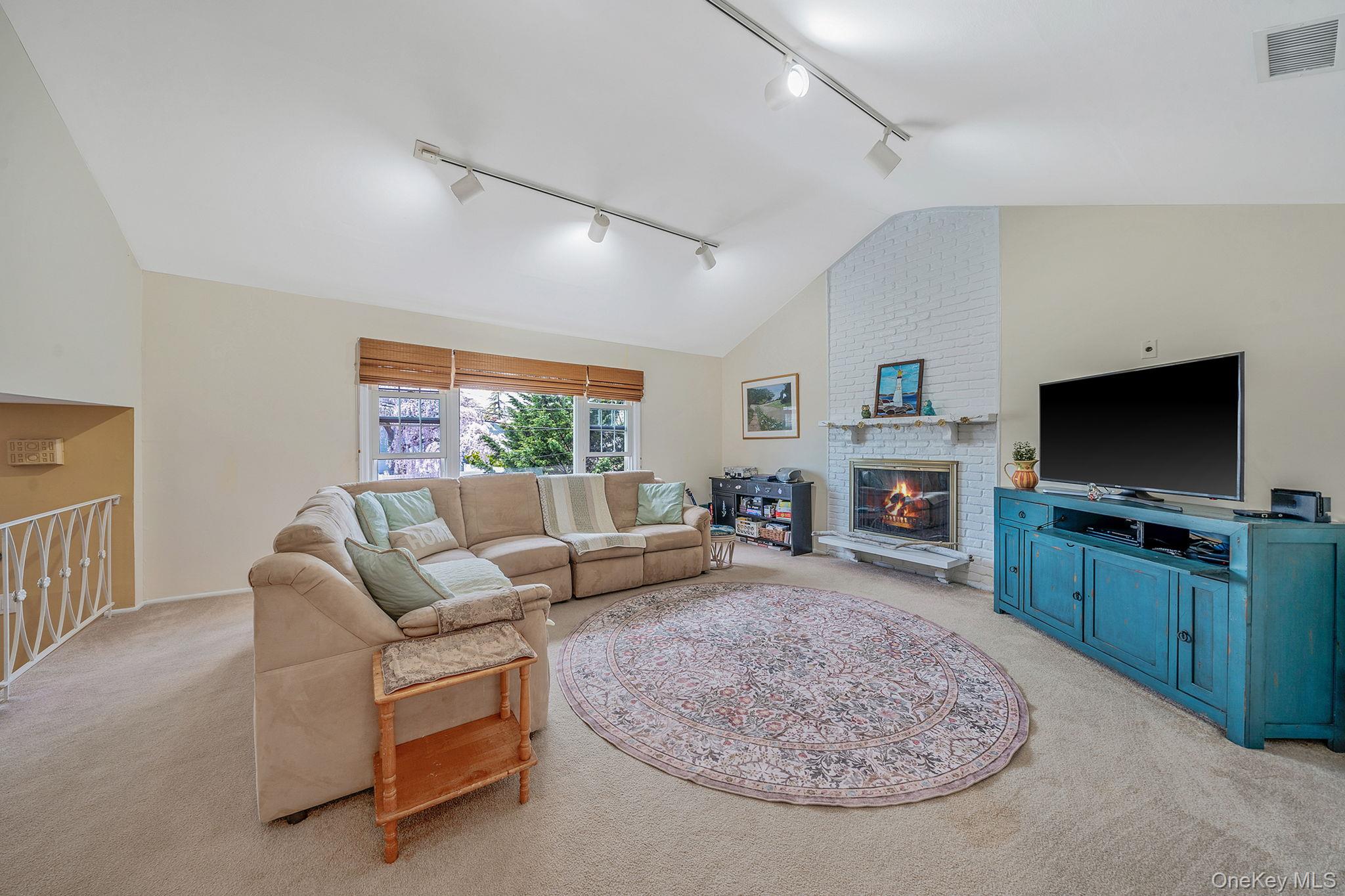 2897 Wynsum Avenue Merrick, NY 11566 - Photo 7 of 31