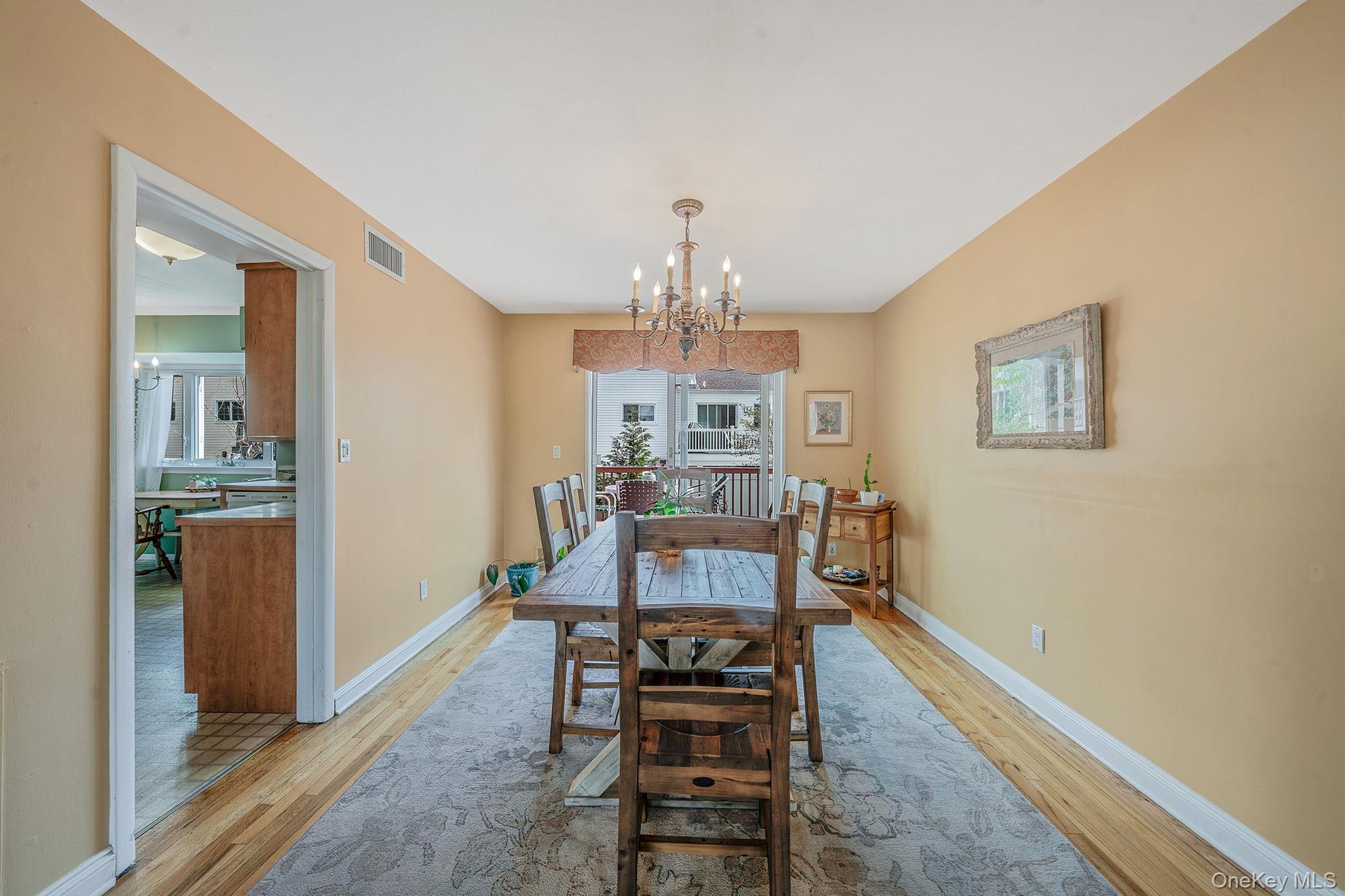 2897 Wynsum Avenue Merrick, NY 11566 - Photo 9 of 31