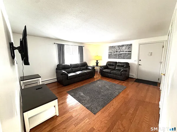 $1,800 | 270 South Windham Road, Unit 68, Willimantic, CT 06226