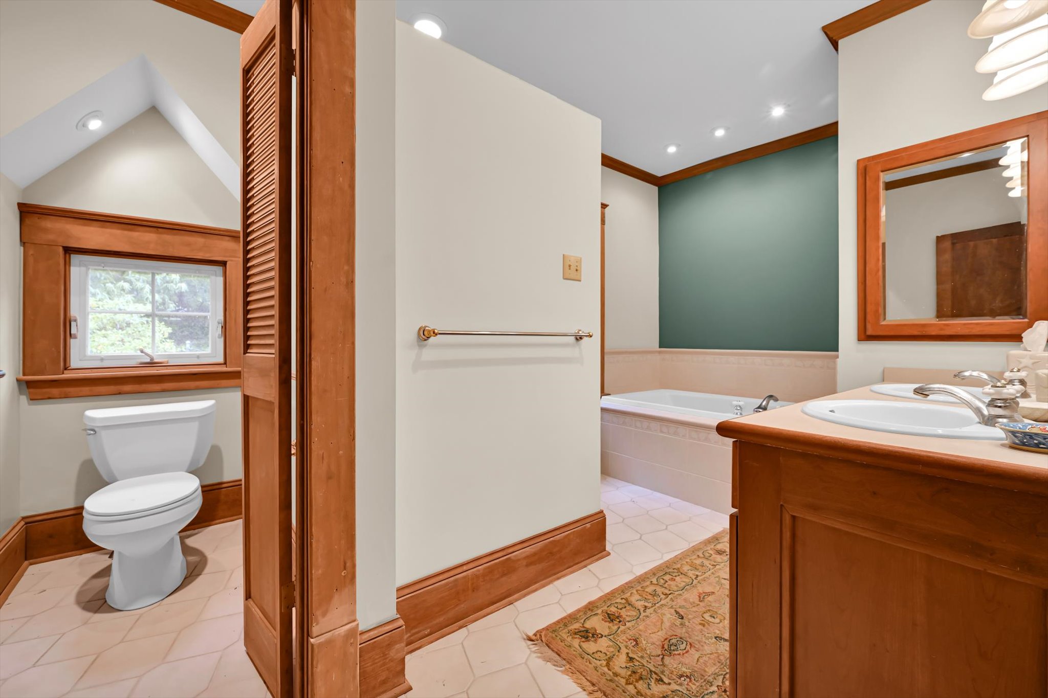 502 Friedensburg Road Reading, PA 19606 - Photo 22 of 42 Full Bath