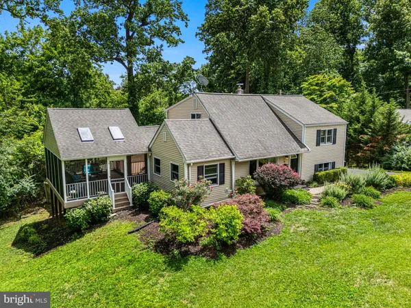 $569,900 | 48 Greentree Lane, Malvern, PA 19355