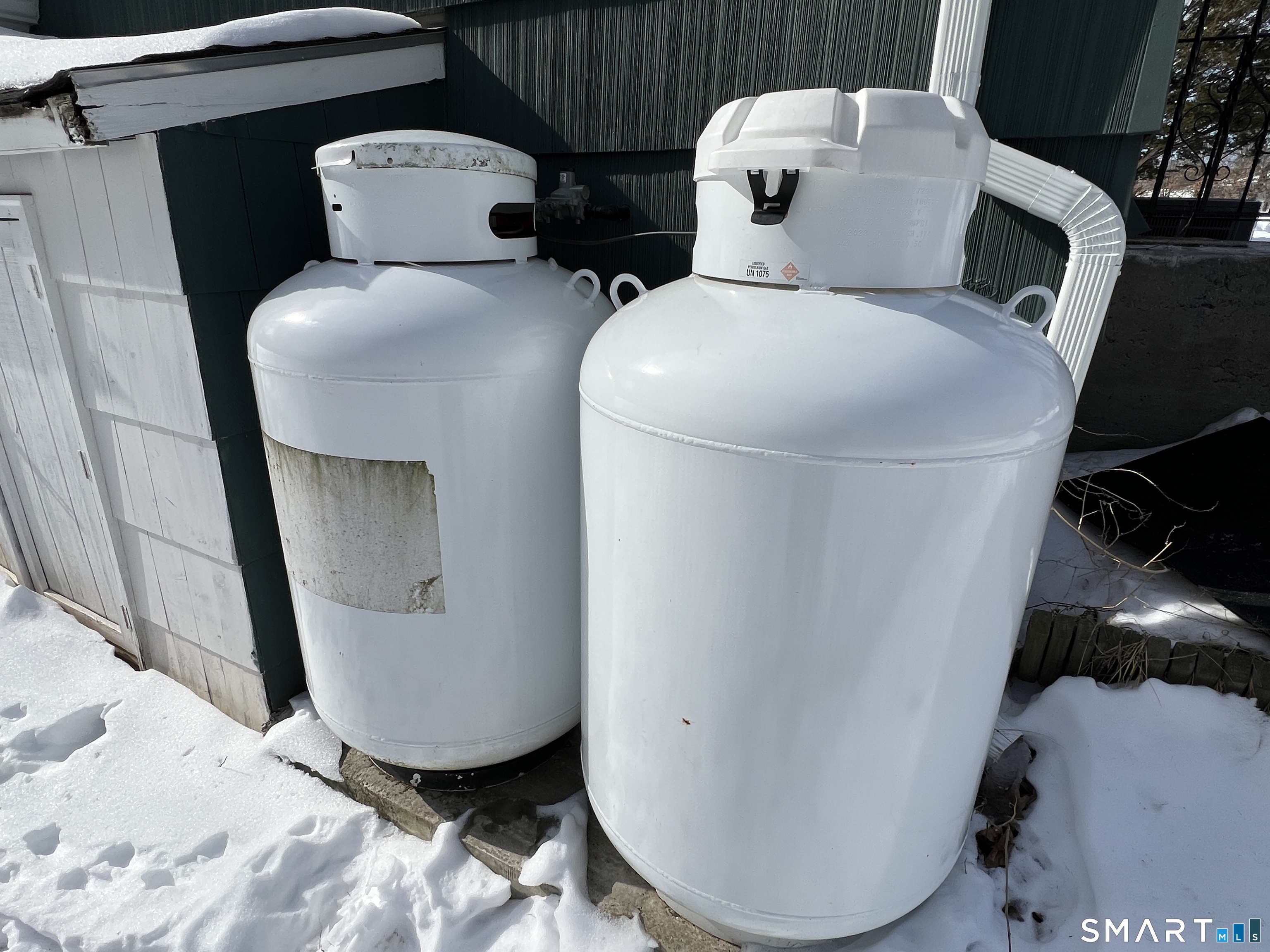 270 R East Street Plainville, CT 06062 - Photo 21 of 28 2-120 Gal Propane tanks for heat.